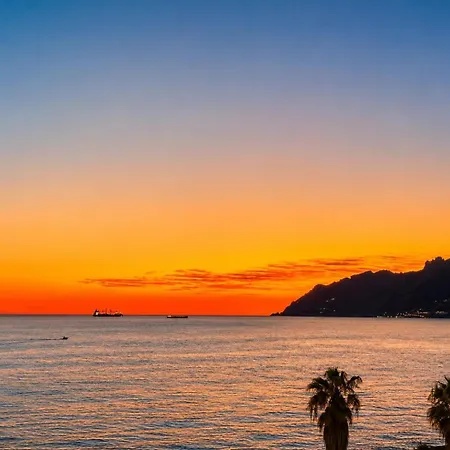 Apartamento Sul Mare - Seafront With Sea View Salerno
